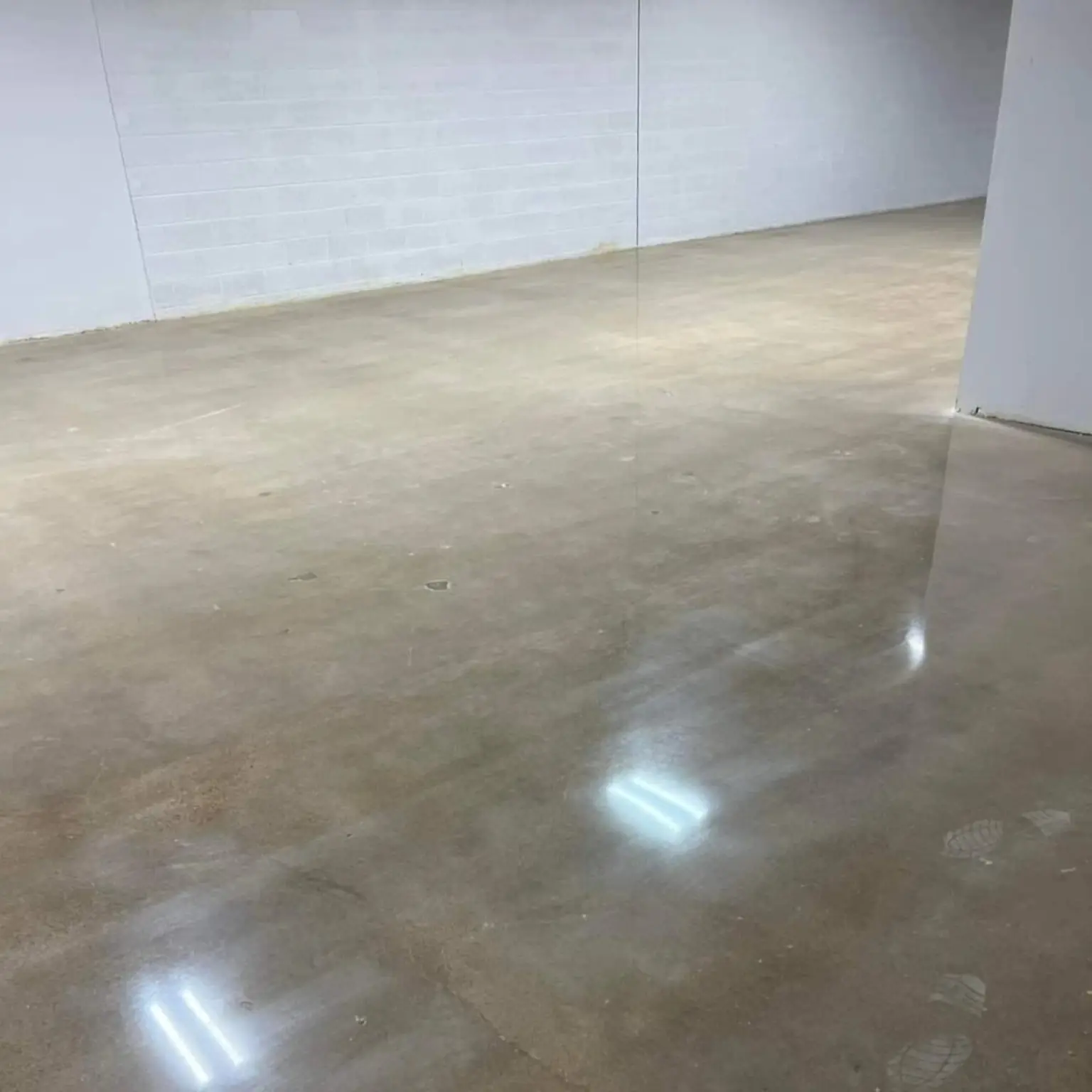 Seamless resin floor finish in an East Vancouver interior